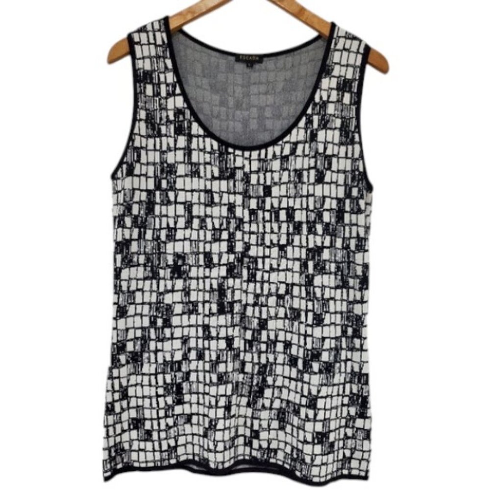 Escada knitted large tank top size L